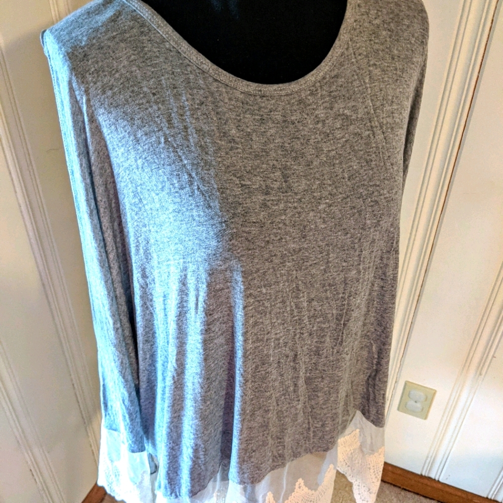Gray cold Shoulder top with beautiful lace detail